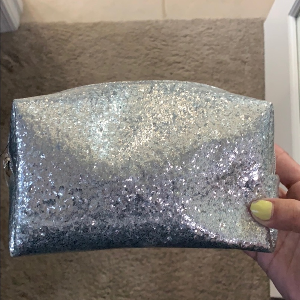 Makeup bag